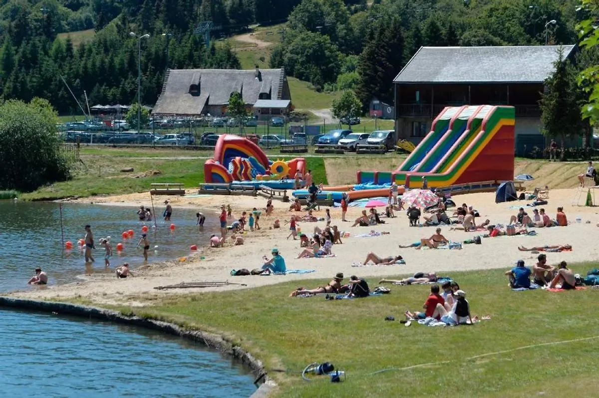 Le Refuge Des Gentianes Lägenhet Besse-et-Saint-Anastaise Frankrike